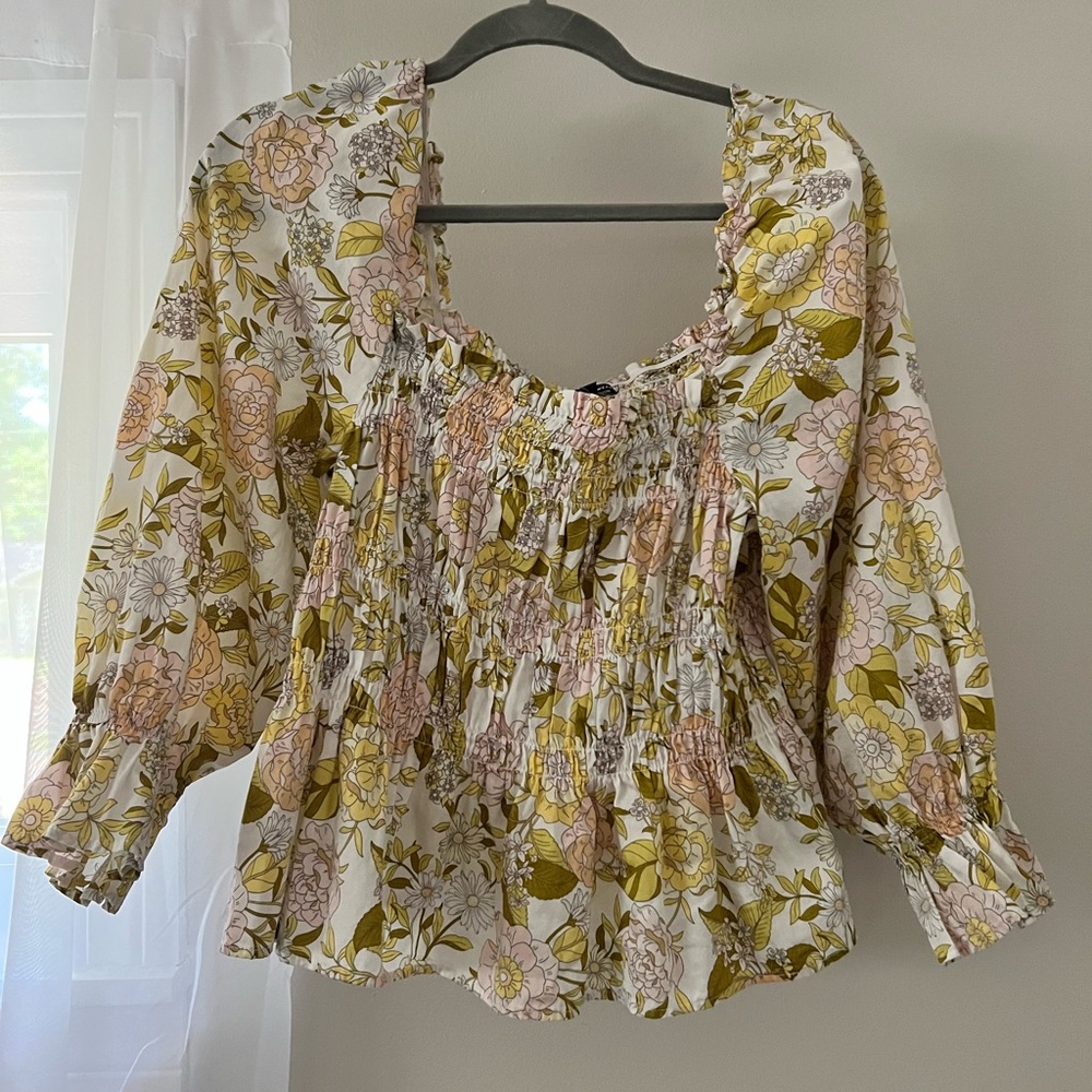 Who what wear floral blouse, size L